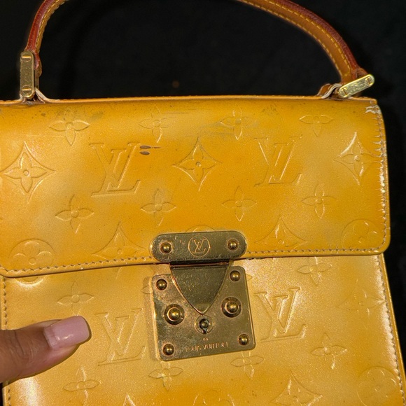 Louis Vuitton Yellow Monogram Vernis Satchel with Top Handle - Picture 5 of 13